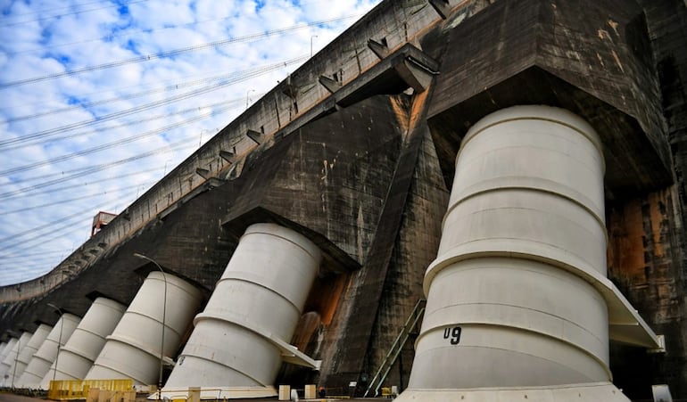 Paraguay y su liderazgo global en generación de electricidad renovable